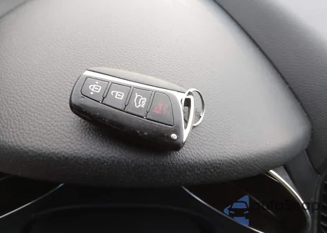 2014 Hyundai Santa Fe Sport 2.0L Turbo z USA, uszkodzony, nr VIN 5XYZU3LA9EG205996